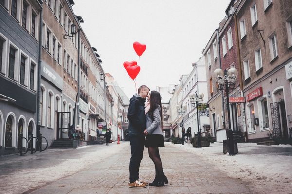Introducing Nikadate: A New Age Dating Website